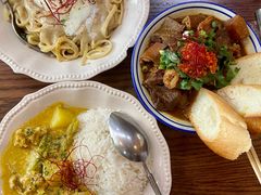 厚椰黄油咖喱鸡饭-CowCow其其·牛杂咖啡公司(六运店)