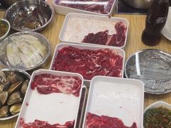 -杨老板·海鲜集市火锅·鲜切牛肉(中防万宝店)