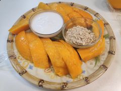 -志龙皇冠吃货椰子铺