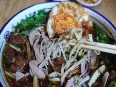 -镇南锅盖面馆(解放路店)