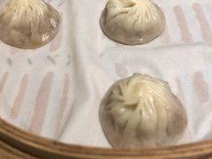 黑松露猪肉小笼包-鼎泰丰(德基广场店)