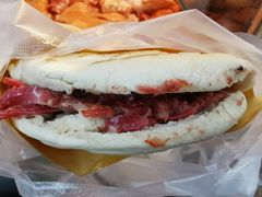 腊牛肉夹馍-杨天玉腊牛羊肉店