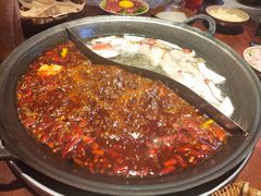 -四小区火锅·巷子里的重庆火锅(花照壁店)