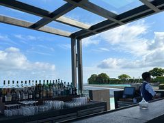-瑰丽酒店·海吧·天际下午茶·现场DJ·天台酒吧