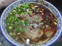 牛大碗-牛一嘴·兰州牛肉面·大盘鸡(财富中心店)