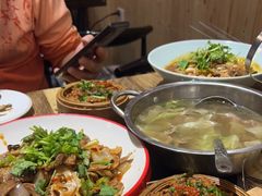 -冯烫烫跷脚牛肉·川菜小馆(武胜西街店)