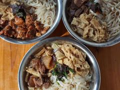 -炳记牛味粉店(四坊路店)