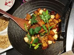 麻辣香锅-辣尚瘾·烤鱼·新川菜(交大直营店)