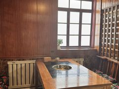 -果松木炭酸菜铜火锅·外婆参鸡汤