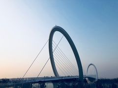 -南京眼步行桥