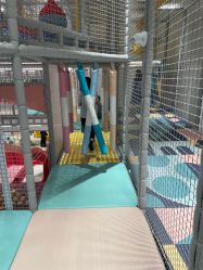 -奈尔宝家庭中心·亲子早教·派对餐厅(北京东坝万达店)