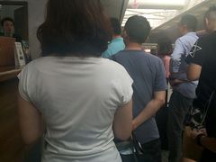 android_upload_pic-星巴克(上海虹桥站2A检票口)