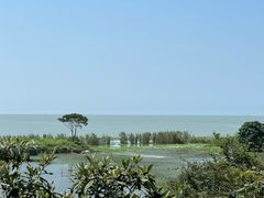 -亮河湾山庄