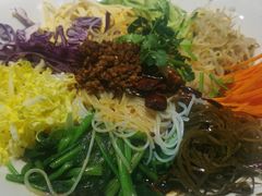 -老码头黑皮肘子锅包肉(赣水路店)