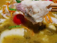 -山城外·非遗酸菜鱼(新都汇融店)