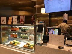 -奈雪的茶(湖滨银泰in77C区PRO店)