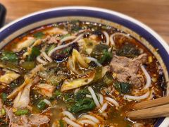 -云阿蛮云南生烫牛肉米线(奉贤路店)