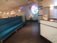 卡座-周渝食惦·酸菜鱼精致川菜(横岗店)