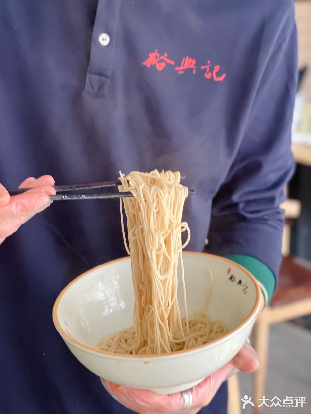 百年老字号，正宗蟹粉面，yyds…