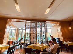 -安徽饭店·白鹭阁自助餐厅(梅山路店)