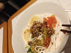 -粉八·云南米线·建水烧烤(常熟路店)