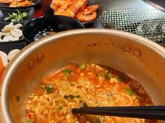 -肉甲韩国木炭烤肉(新壹街1店)