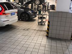 -杭州中沃沃尔沃4S店(滨江区店)