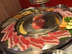 -哈哈碳都·牛肋条无限自助烤肉(台江万达店)