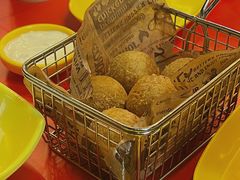 -BHC炸鸡(明洞总店)