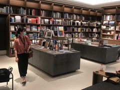 -茑屋书店(天目里店)