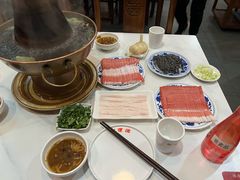 -洪运轩饭庄(北纬路店)