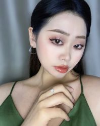 点击看大图 -爱伊人婚纱礼服美妆馆