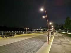 -南京眼步行桥
