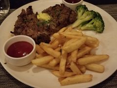 -WOLFGANG PUCK KITCHEN & BAR(迪士尼小镇店)