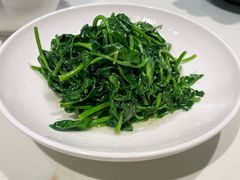 -渝信川菜 · 川味家常菜(财富购物中心店)