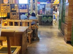大堂-河坝烧烤串城(金达莱店)