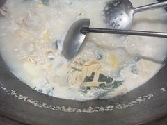 -陈大锅·岳阳鱼馆·地道岳阳菜(美食街店)