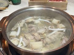 -喃喃椰·糟粕醋·椰子鸡火锅(七堡花园店)