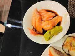 -怡豪大饭店·银顶旋转餐厅
