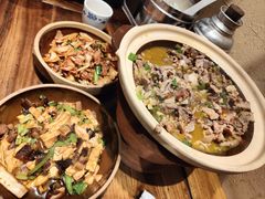 土猪肉炖酸菜-寨子里的钵钵菜-湘西山里菜(火车站店)