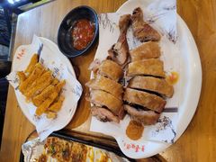 -老东镇啤酒屋海鲜加工·蒸汽海鲜·海鲜烧烤(台东店)