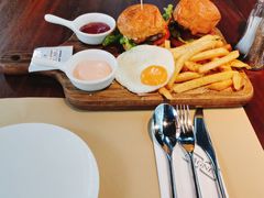 迷你汉堡配煎蛋薯条-Magnet磁食(同德店)