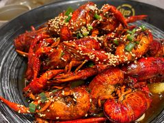 -肥肥虾庄·金牌油焖大虾(首义路店)