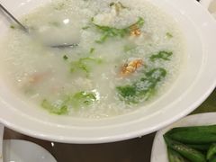 -顺峰渔港中国人的餐厅