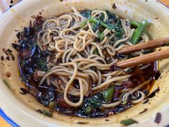 -张记奔吃小面