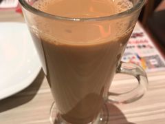 尊赏丝滑奶茶（热）-必胜客(东大桥店)