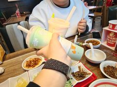 -奈雪的茶(亨特国际广场店)