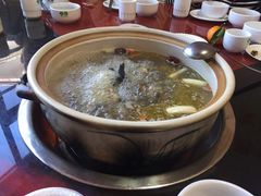 -东巴谷野生菌火锅餐厅