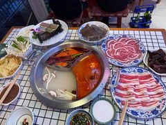 -山悦里 山野·鲜火锅(罗斯福广场店)