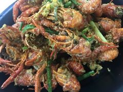 -虾弄弄海派小龙虾·牛羊蝎子火锅